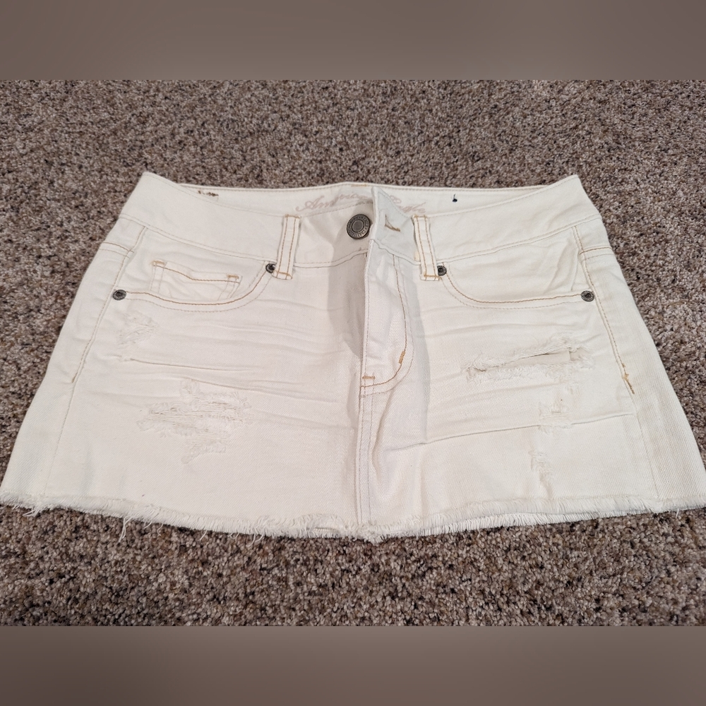 American Eagle white jean skirt, size 2